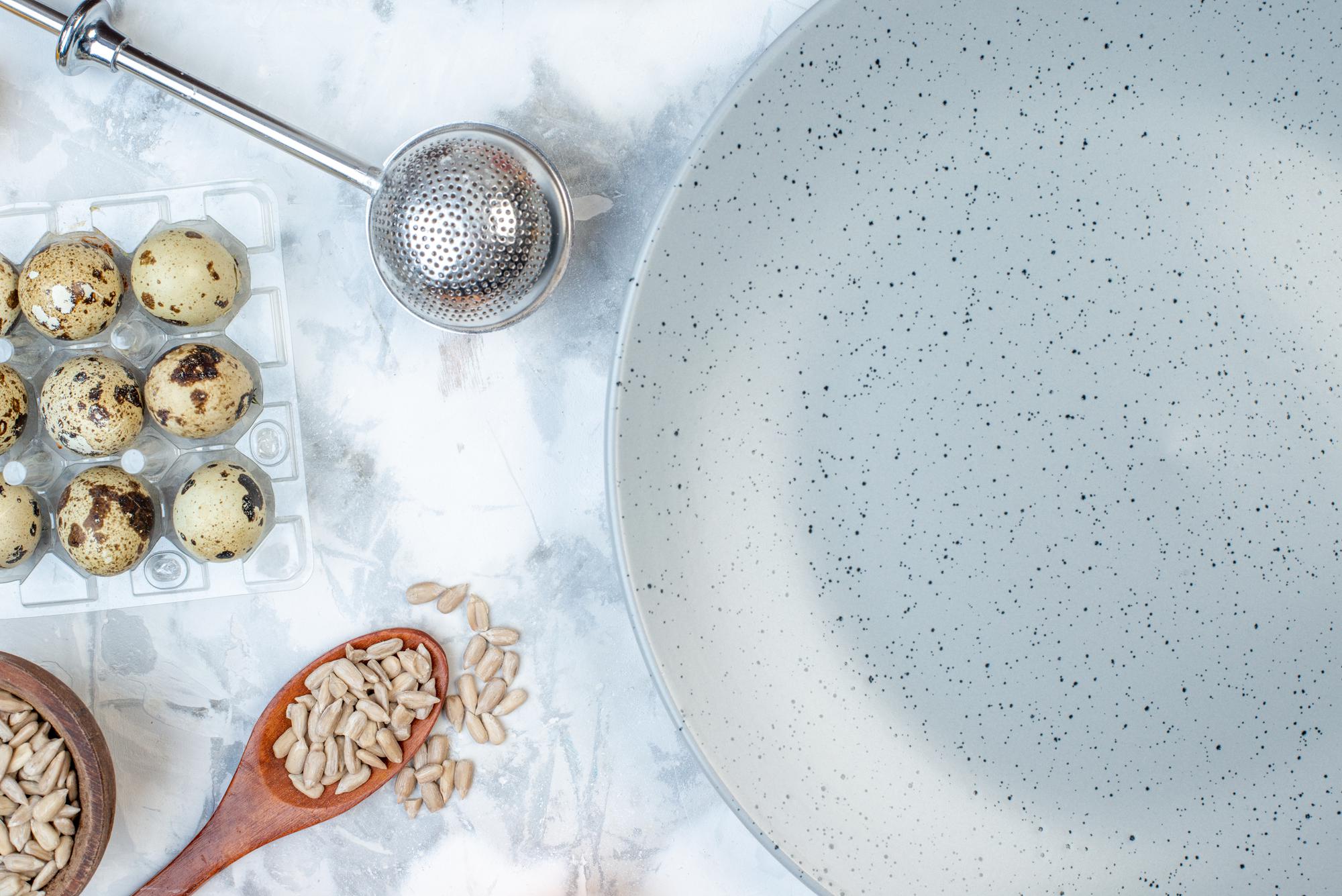 asymmetric plating on concrete table